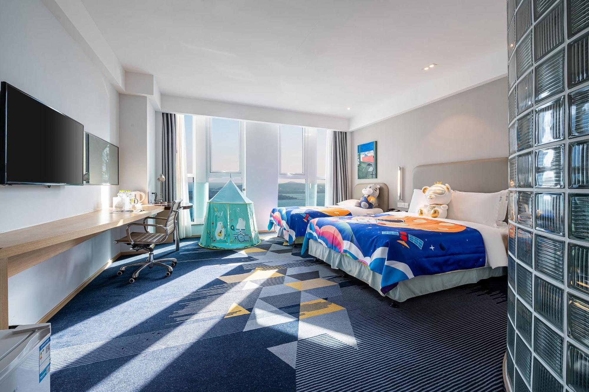 Holiday Inn Express - Qingdao West Coast By Ihg ภายนอก รูปภาพ