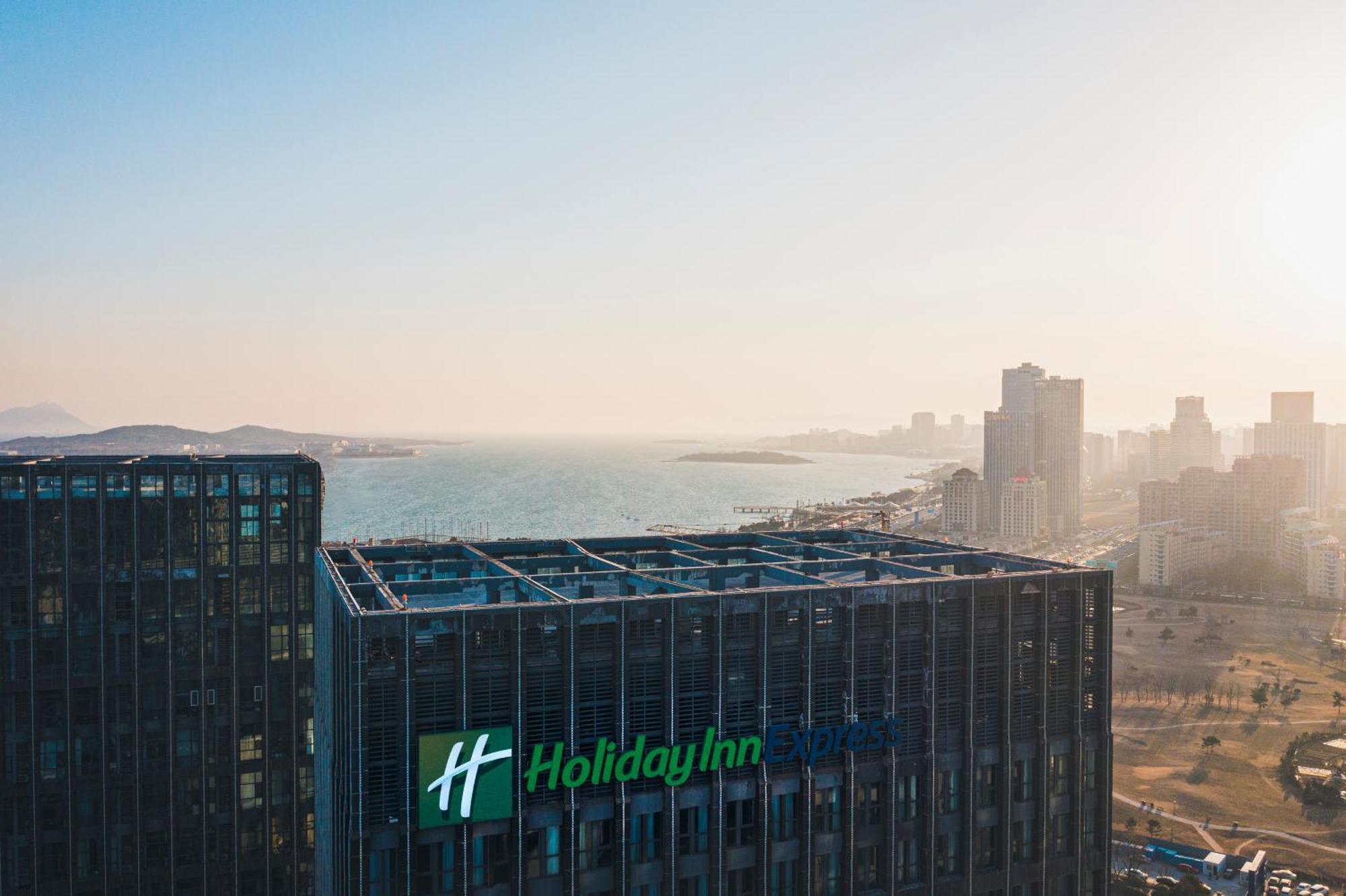 Holiday Inn Express - Qingdao West Coast By Ihg ภายนอก รูปภาพ