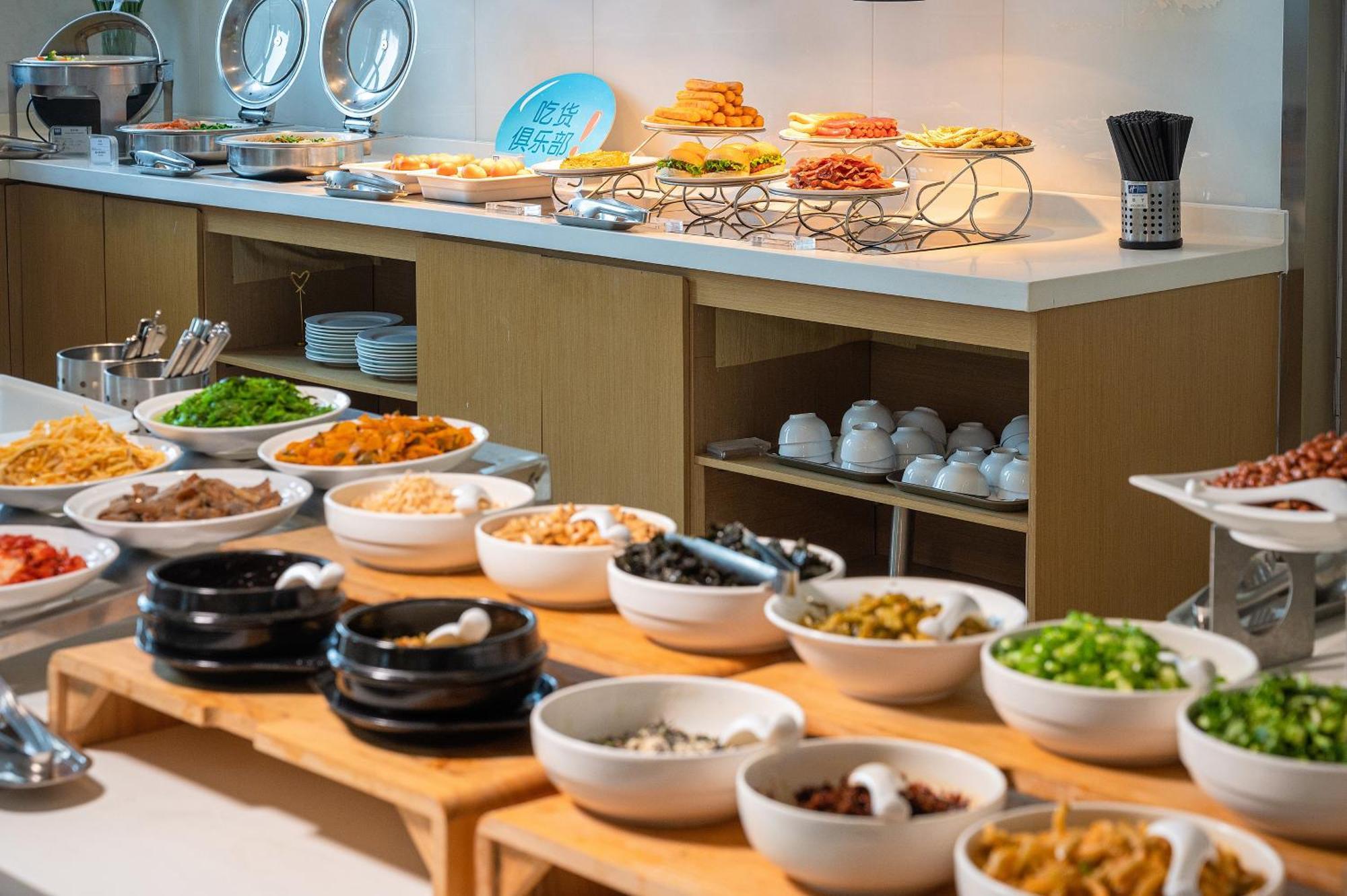 Holiday Inn Express - Qingdao West Coast By Ihg ภายนอก รูปภาพ